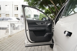 2025款奇瑞瑞虎8