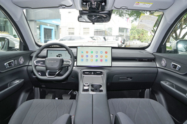 2025款奇瑞瑞虎8