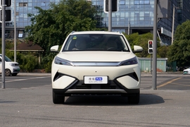 2025款比亚迪元PLUS