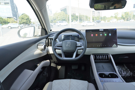 2025款比亚迪元PLUS