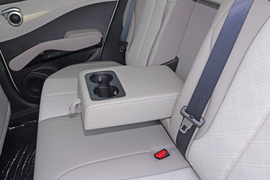 2025款比亚迪元PLUS