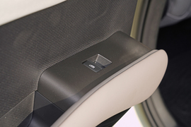 2025款比亚迪元PLUS