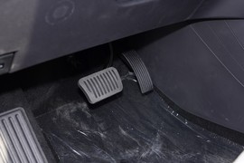 2025款比亚迪元PLUS