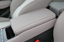 2025款比亚迪元PLUS