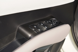 2025款比亚迪元PLUS