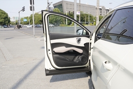 2025款比亚迪元PLUS