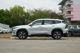 2025款吉利博越L