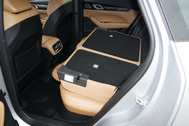 2025款吉利博越L