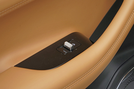 2025款吉利博越L