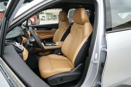 2025款吉利博越L