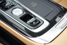 2025款吉利博越L