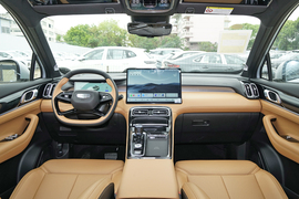 2025款吉利博越L