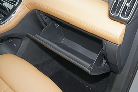 2025款吉利博越L