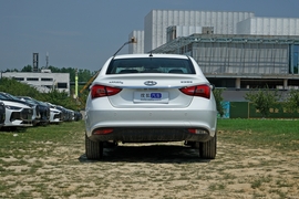 2025款奇瑞艾瑞泽5