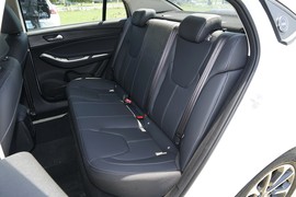 2025款奇瑞艾瑞泽5