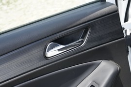 2025款奇瑞艾瑞泽5