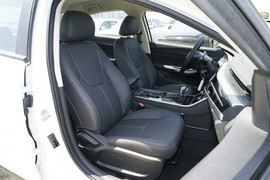 2025款奇瑞艾瑞泽5