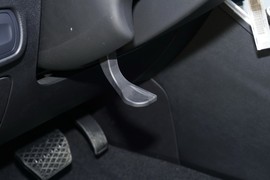 2025款奇瑞艾瑞泽5