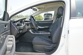 2025款奇瑞艾瑞泽5