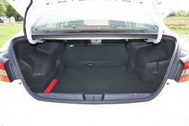 2025款奇瑞艾瑞泽5