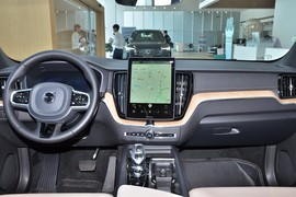 2026款沃尔沃XC60