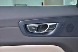 2026款沃尔沃XC60