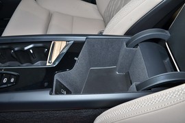 2026款沃尔沃XC60