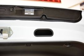 2014款铃木速翼特1.6L手动豪华版