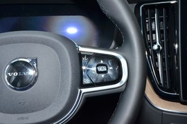 2026款沃尔沃XC60