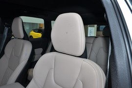 2026款沃尔沃XC60