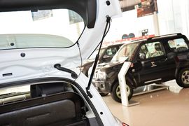 2014款铃木速翼特1.6L手动豪华版
