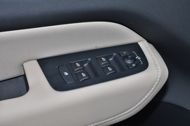 2026款沃尔沃XC60