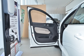 2026款沃尔沃XC60