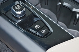 2026款沃尔沃XC60