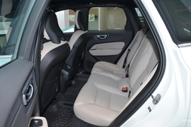 2026款沃尔沃XC60