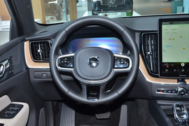 2026款沃尔沃XC60