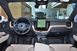 2026款沃尔沃XC60