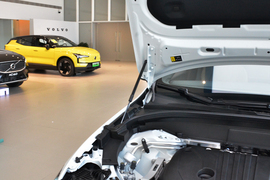 2026款沃尔沃XC60