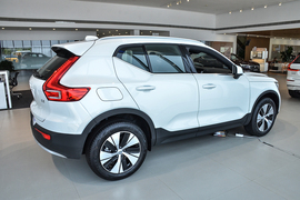 2026款沃尔沃XC40