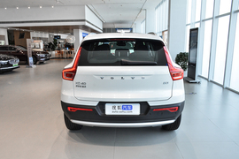 2026款沃尔沃XC40