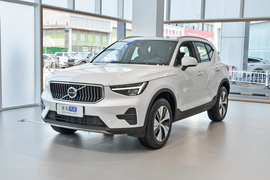 2026款沃尔沃XC40