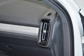 2026款沃尔沃XC40