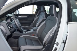 2026款沃尔沃XC40