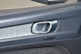 2026款沃尔沃XC40