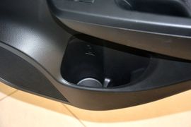 2014款铃木速翼特1.6L手动豪华版