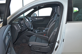 2026款沃尔沃XC40