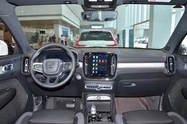 2026款沃尔沃XC40