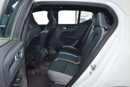 2026款沃尔沃XC40