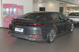 2024款保时捷Panamera