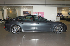 2024款保时捷Panamera